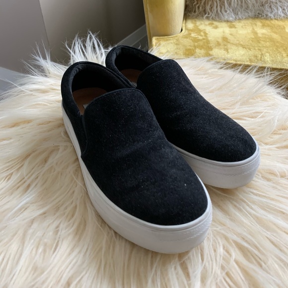 Steve Madden Slip on Sneakers - Picture 2 of 5